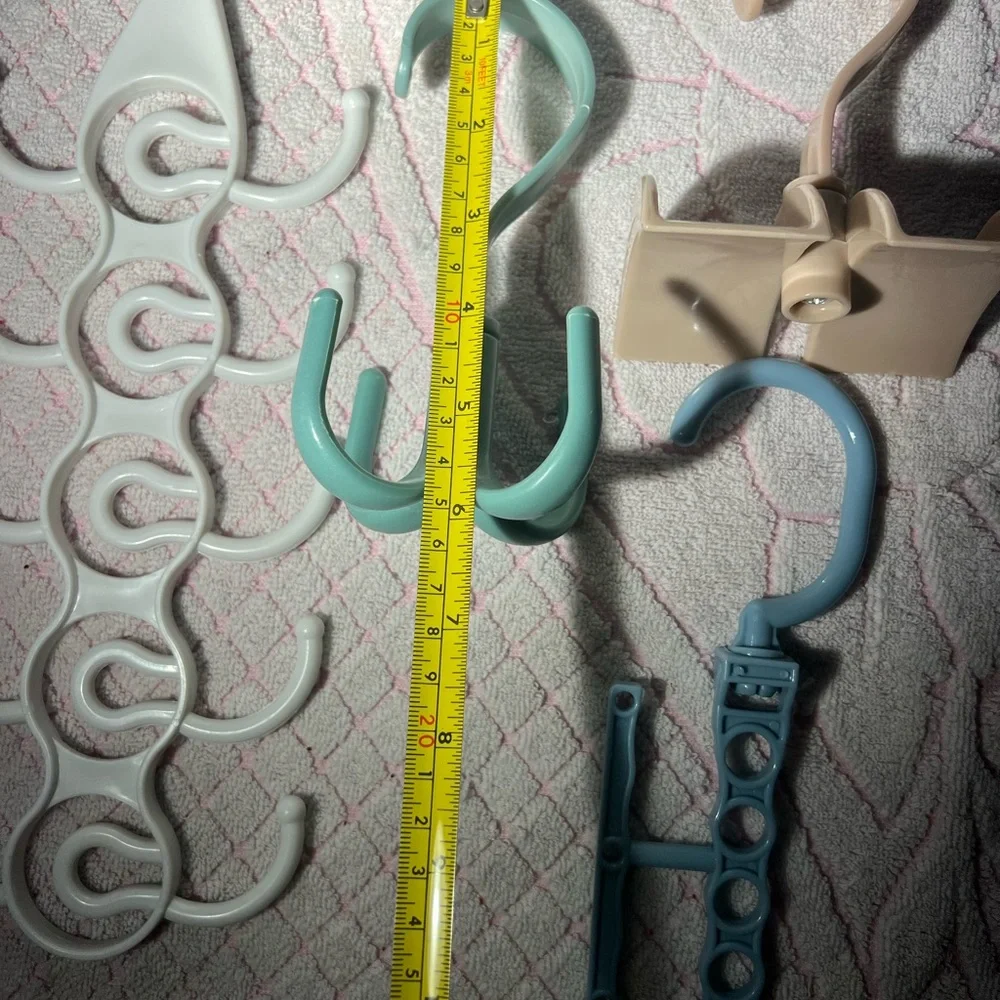 Lot Of 4 Space Saving Hangers Closet Organiser